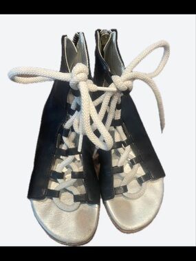 DSQUARED2 Black Gladiator Sandals with White Rope Laces